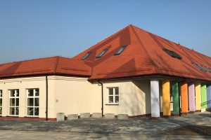 Nowe obiekty sportowe i budynek przedszkola w Gliwicach Brzezince czekają na dzieci